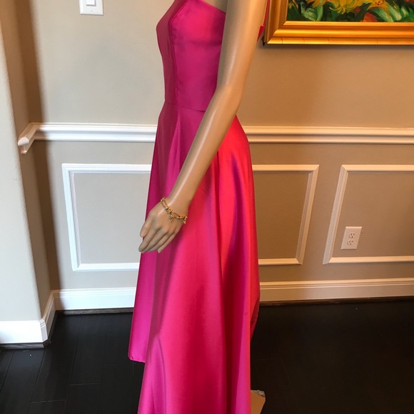 Formal dress 👗 - Picture 3 of 8